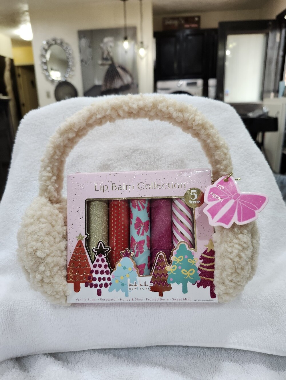 Nicole Miller New York Holiday-themed 5-piece Lip Balm Collection